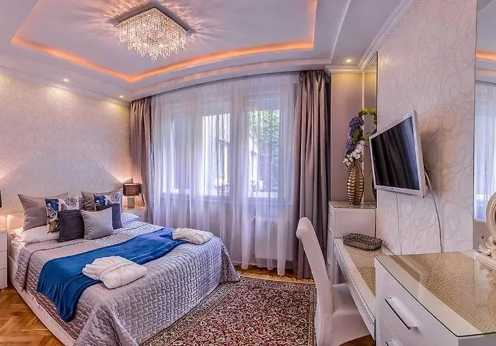 Bp Main Street * Boedapest