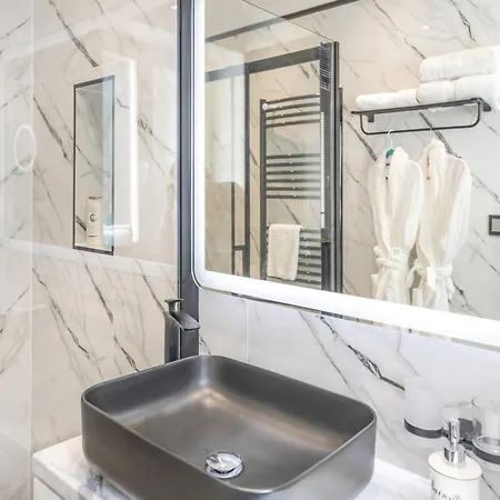 Bp Main Street شقة *